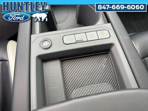 Used 2024 Kia EV9 GT-Line AWD/4WD image 28