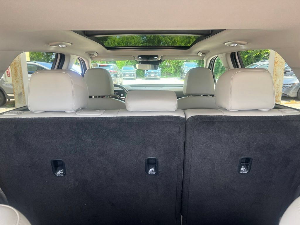 Certified 2024 Kia Sorento S w/ Panoramic Sunroof Package FWD image 13