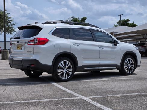 Used 2019 Subaru Ascent Touring w/ Popular Package #3 AWD/4WD image 3
