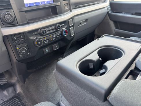 Used 2023 Ford F350 XLT w/ 360-Degree Camera Package AWD/4WD image 21