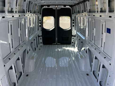 New 2025 Mercedes-Benz Sprinter 2500 image 23