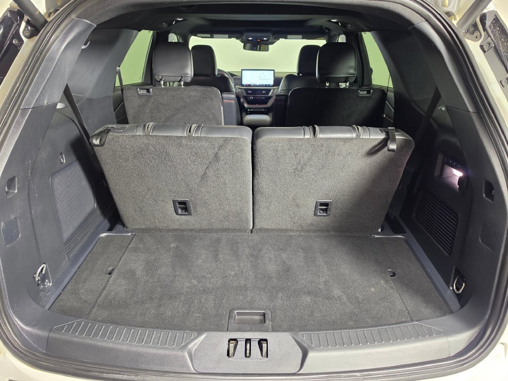 Certified 2025 Ford Explorer ST AWD/4WD image 15