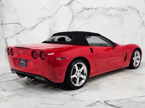 Used 2006 Chevrolet Corvette Convertible w/ Preferred Equipment Group RWD image 10