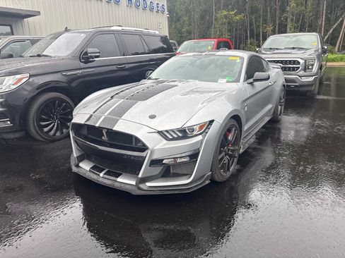 Used 2021 Ford Mustang Shelby GT500 RWD image 3