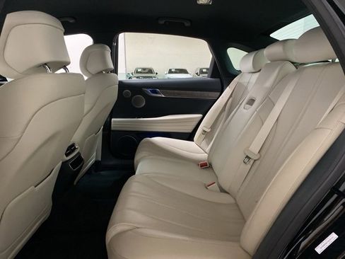 Used 2024 Genesis G80 image 19