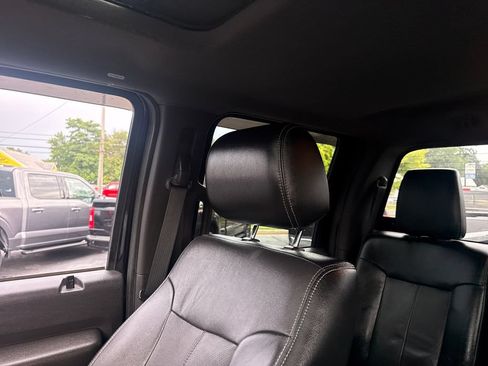 Used 2016 Ford F250 Lariat w/ Lariat Ultimate Package AWD/4WD image 41