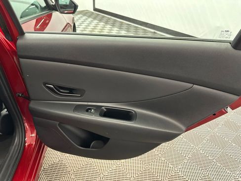 Certified 2025 Hyundai Elantra Sport image 12