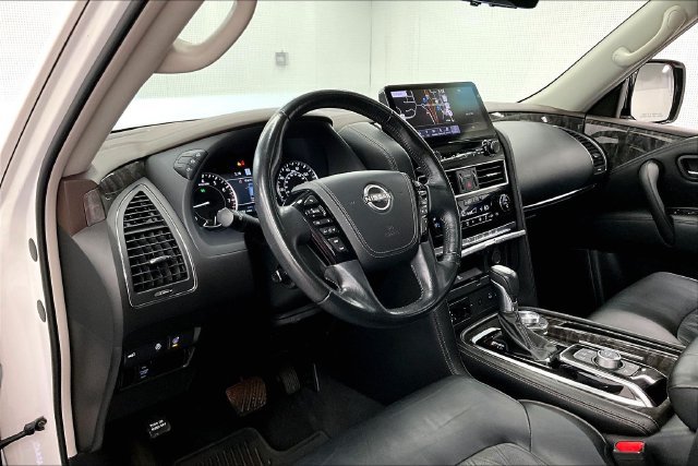 Used 2021 Nissan Armada Platinum w/ Captain's Chairs Package AWD/4WD image 17