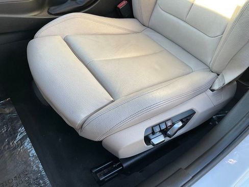 Used 2017 BMW 330e image 14