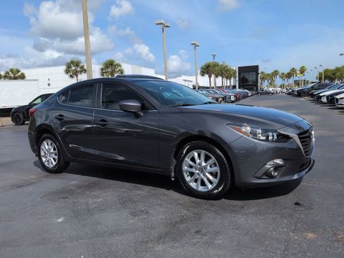 Used 2015 MAZDA MAZDA3 i Grand Touring image 2