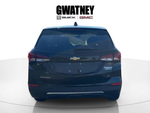Used 2023 Chevrolet Equinox LT w/ Driver Convenience Package FWD image 4