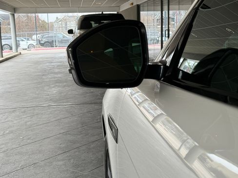 Used 2024 Jaguar F-PACE R-Dynamic S image 22