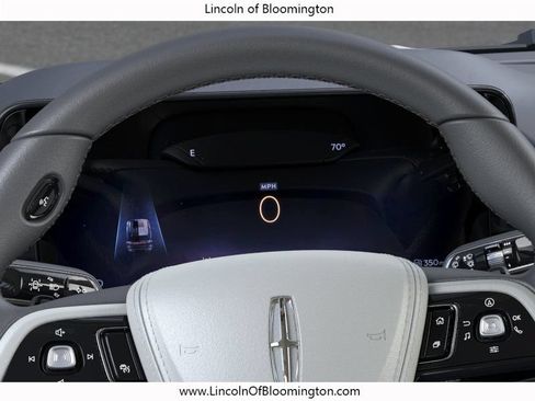 New 2026 Lincoln Aviator AWD w/ Jet Appearance Package image 14