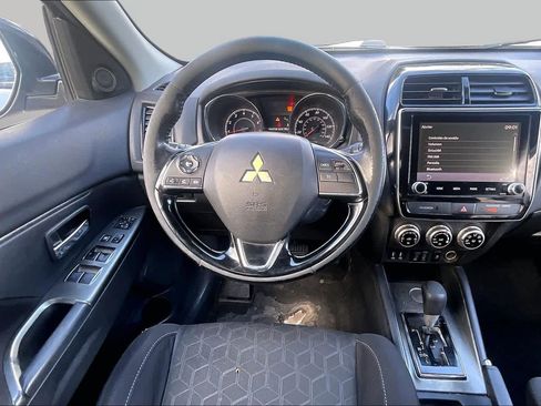 Used 2021 Mitsubishi Outlander Sport SE FWD image 4