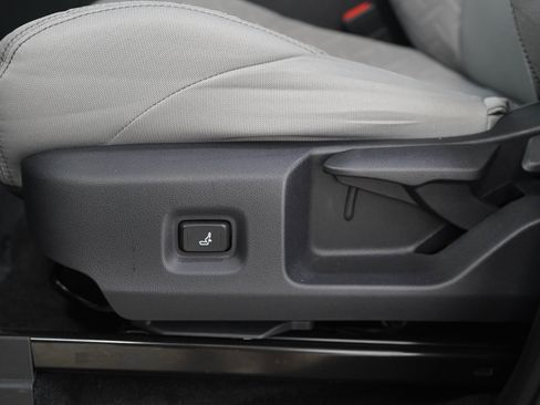 Used 2025 Toyota Tacoma 4x4 Double Cab image 26