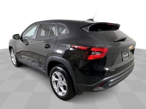 New 2026 Chevrolet Trax LS FWD image 7