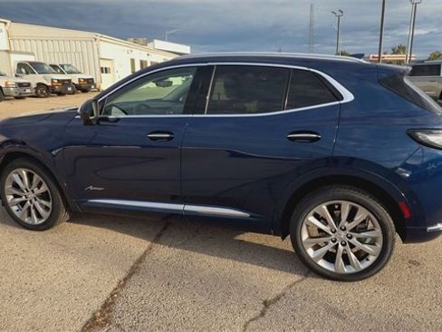 Used 2023 Buick Envision Avenir image 40