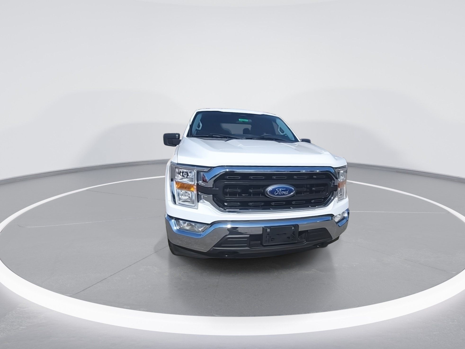 Used 2022 Ford F150 XLT w/ Trailer Tow Package AWD/4WD image 3