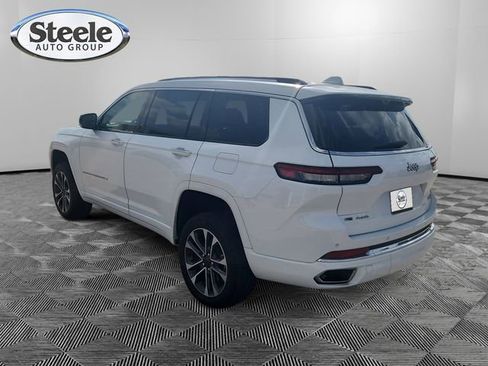 Used 2021 Jeep Grand Cherokee L Overland w/ Luxury Tech Group IV image 3