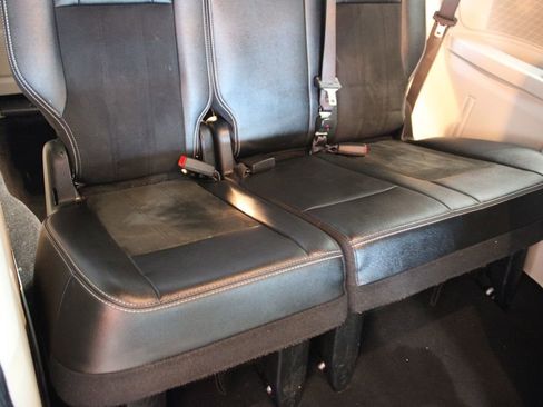 Used 2019 Dodge Grand Caravan SXT FWD image 25