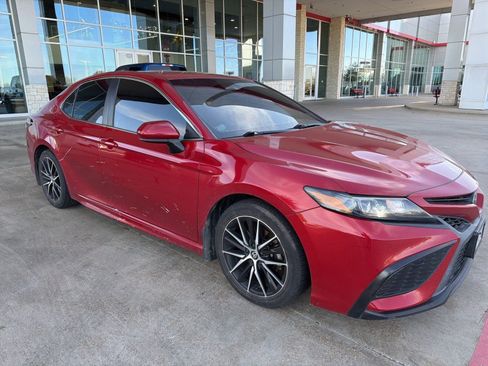 Used 2021 Toyota Camry SE image 20