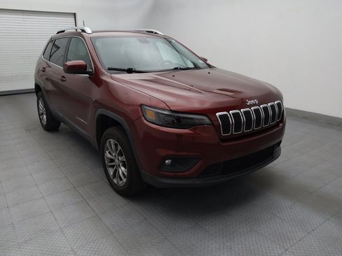 Used 2019 Jeep Cherokee Latitude Plus w/ Comfort/Convenience Group FWD image 13