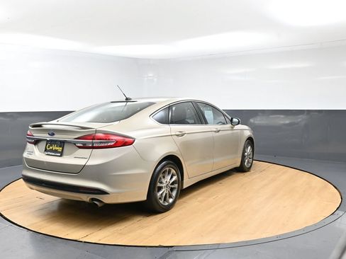 Used 2018 Ford Fusion Energi Titanium FWD image 3