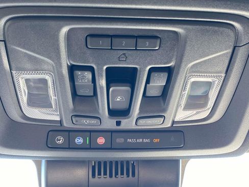 Used 2024 Chevrolet Silverado 3500 High Country w/ Technology Package image 30