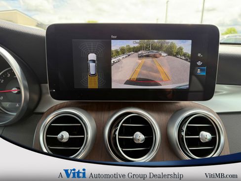 Used 2022 Mercedes-Benz GLC 300 4MATIC image 33