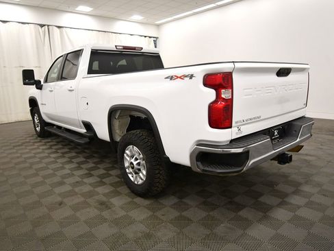 Used 2024 Chevrolet Silverado 2500 LT image 5