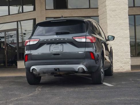 Used 2020 Ford Escape Titanium AWD/4WD image 3