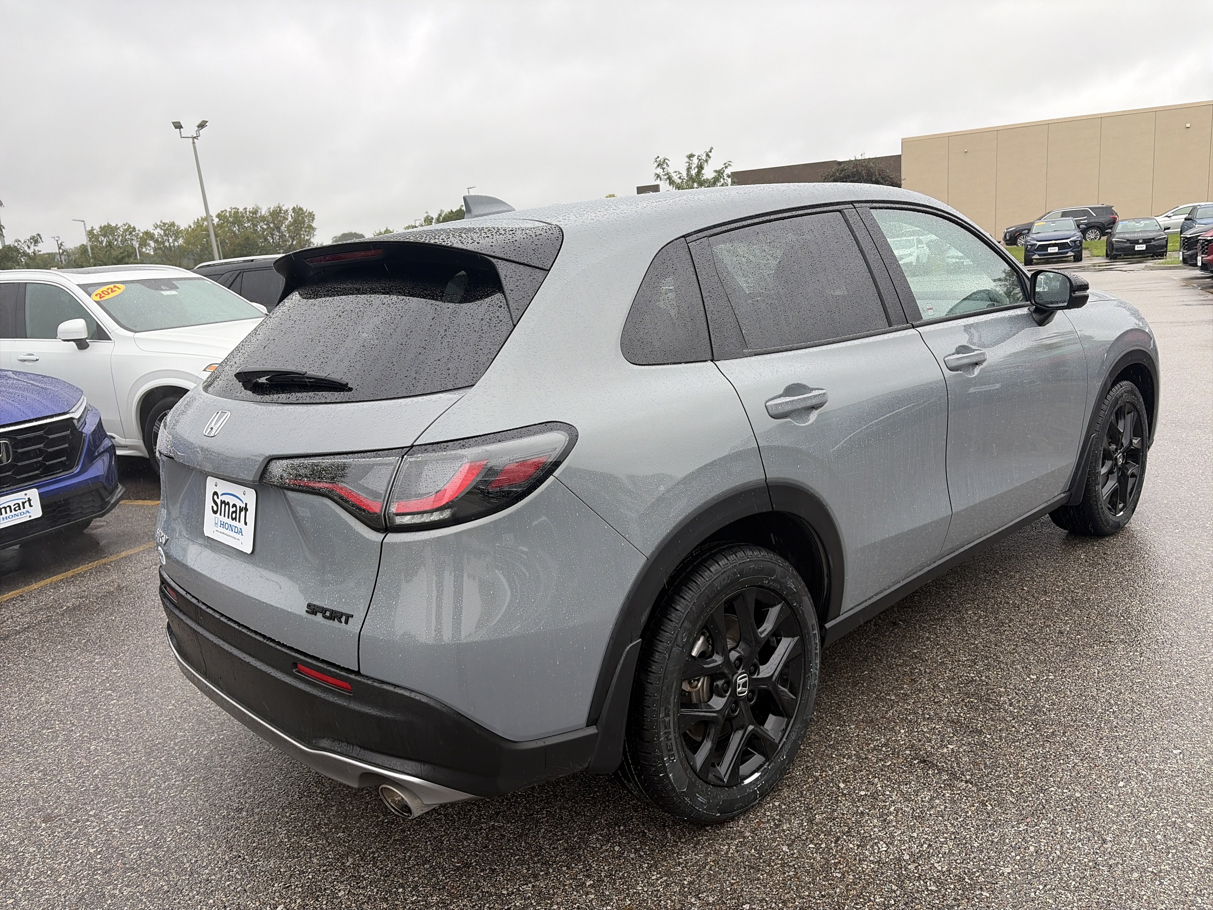 Certified 2025 Honda HR-V Sport image 5
