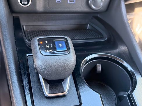 Certified 2022 Nissan Rogue SV FWD image 25