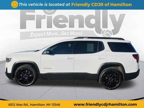 Used 2022 GMC Acadia SLE w/ GMC Pro Grade Package image 2
