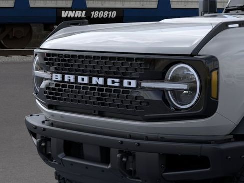 New 2026 Ford Bronco Badlands AWD/4WD image 19