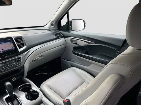 Used 2017 Honda Ridgeline RTL-T image 23
