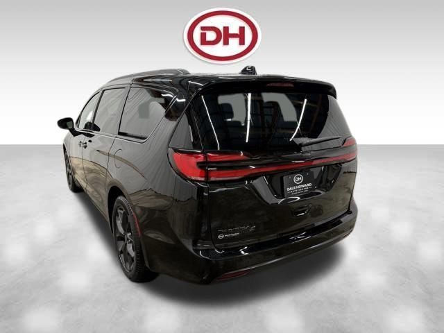 New 2026 Chrysler Pacifica Select w/ S Appearance Package FWD image 10