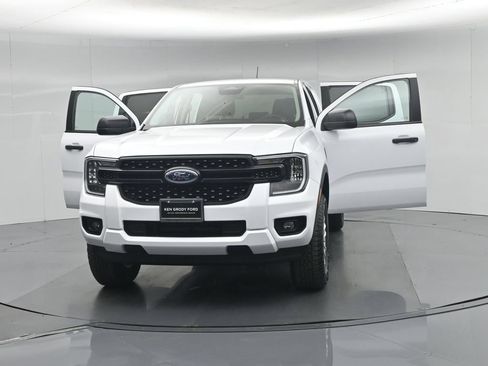 Certified 2025 Ford Ranger XL w/ Trailer Tow Package RWD image 31