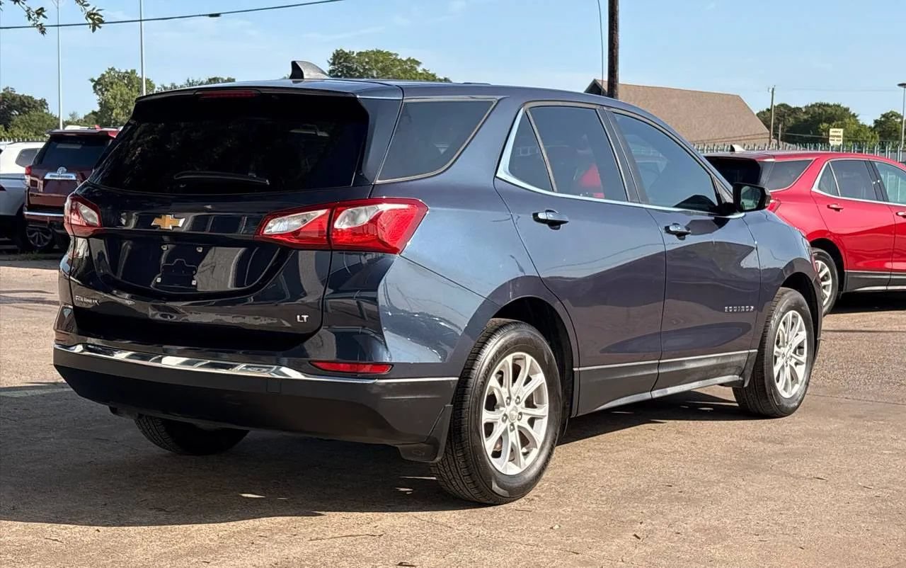 Used 2018 Chevrolet Equinox LT w/ LPO, Protection Package FWD image 3