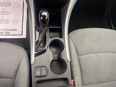 Used 2013 Hyundai Sonata GLS w/ Popular Equipment Pkg FWD image 17