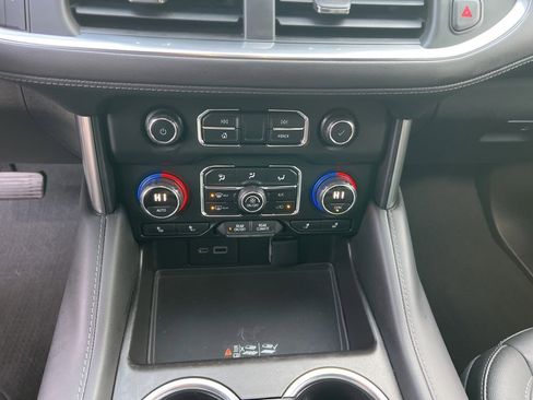 Used 2021 Chevrolet Tahoe LT image 19