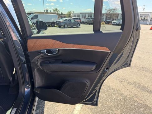 Used 2023 Volvo XC90 B6 Plus w/ Protection Package Premier AWD/4WD image 34