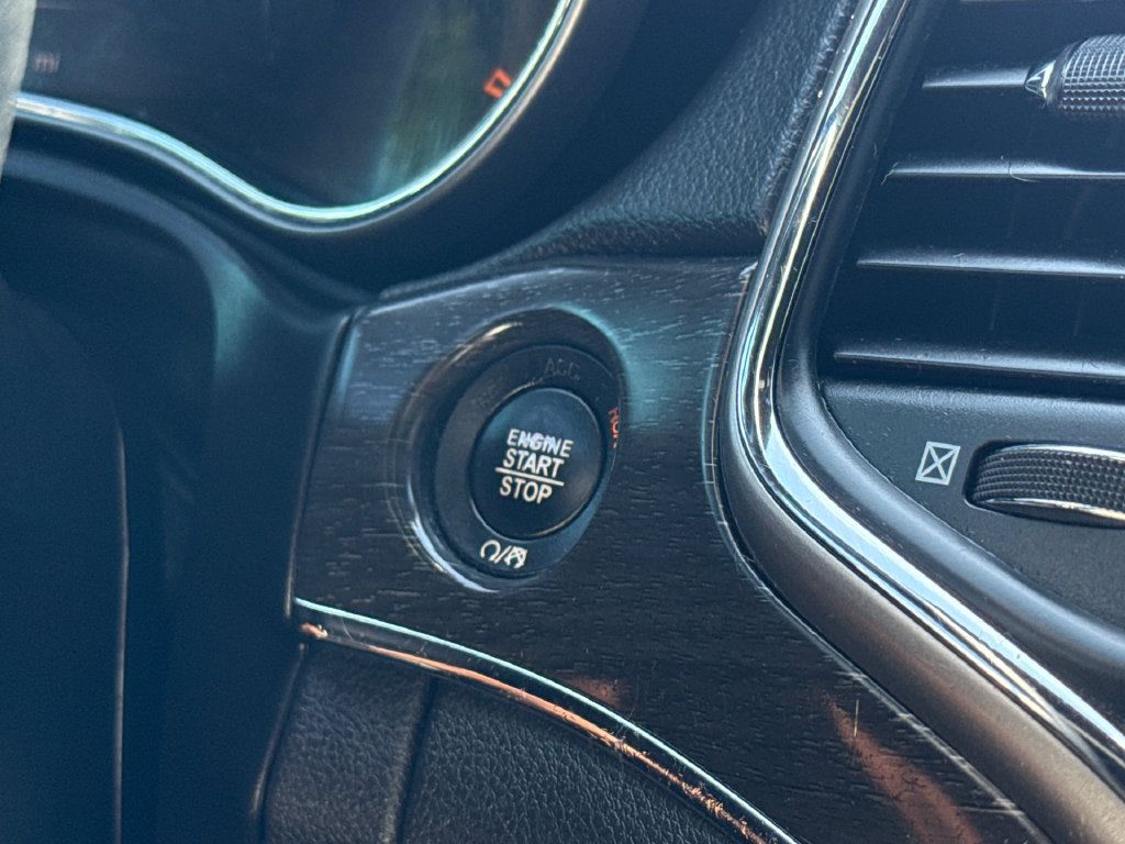Used 2018 Jeep Grand Cherokee Limited RWD image 27