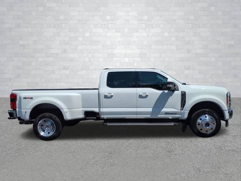 Used 2023 Ford F450 Lariat AWD/4WD image 3