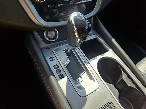 Used 2020 Nissan Murano SL w/ Moonroof Package AWD/4WD image 18