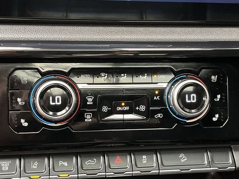 Certified 2025 GMC Sierra 2500 AT4 w/ AT4 Premium Plus Package AWD/4WD image 25
