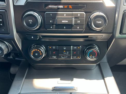 Used 2018 Ford F150 XLT w/ Equipment Group 302A Luxury AWD/4WD image 30