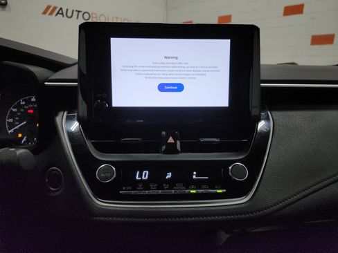 Used 2023 Toyota Corolla SE image 29