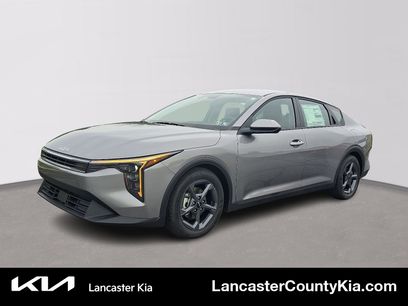 New 2025 Kia K4 LXS