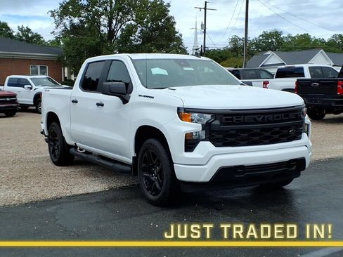 Used 2025 Chevrolet Silverado 1500 Custom w/ Turbomax Blackout Package AWD/4WD image 1